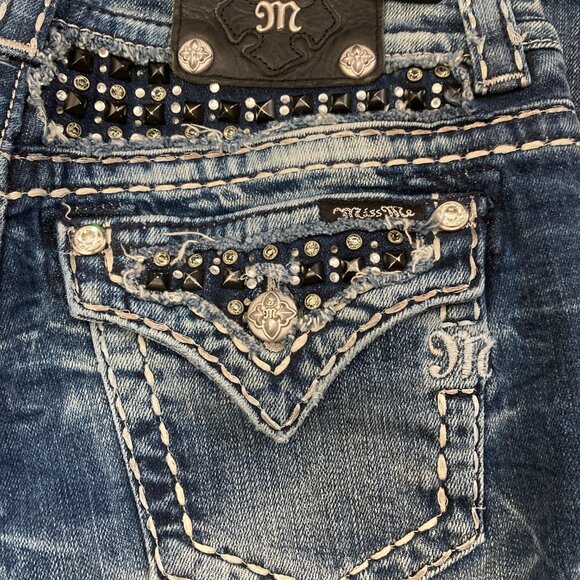 Miss Me Jeans, Women's 26 Waist, Easy Boot Cut, Blingy, Excellent Condition - Picture 6 of 6